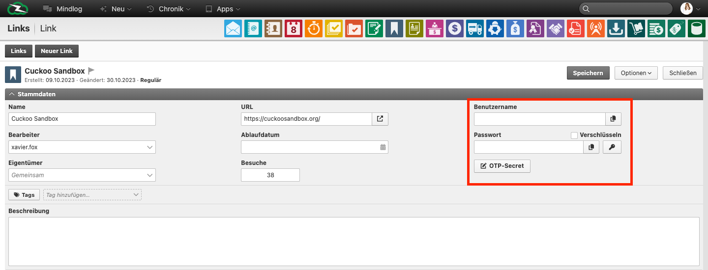 Link detail view showing the URL, visit counter, and optional fields for username, password, and OTP secret